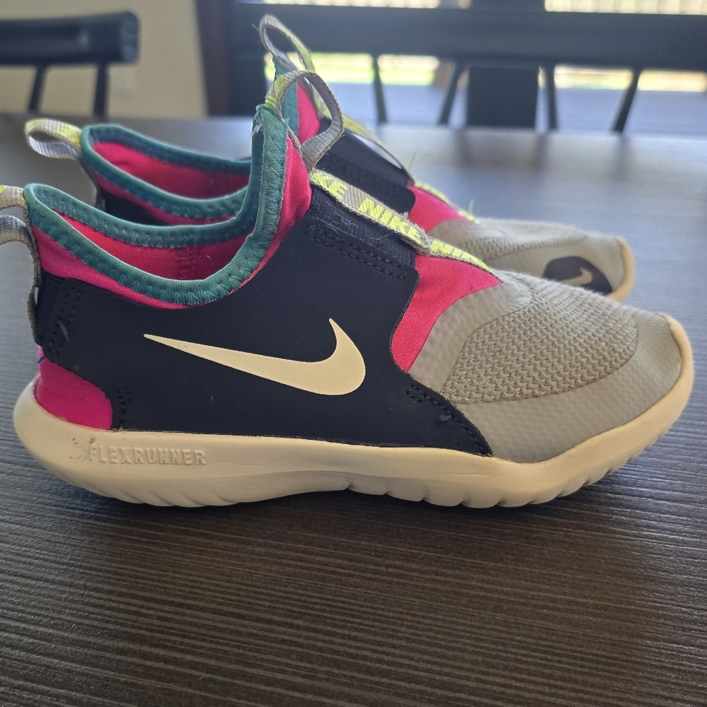 Nike Kids Flex Runner Shoes